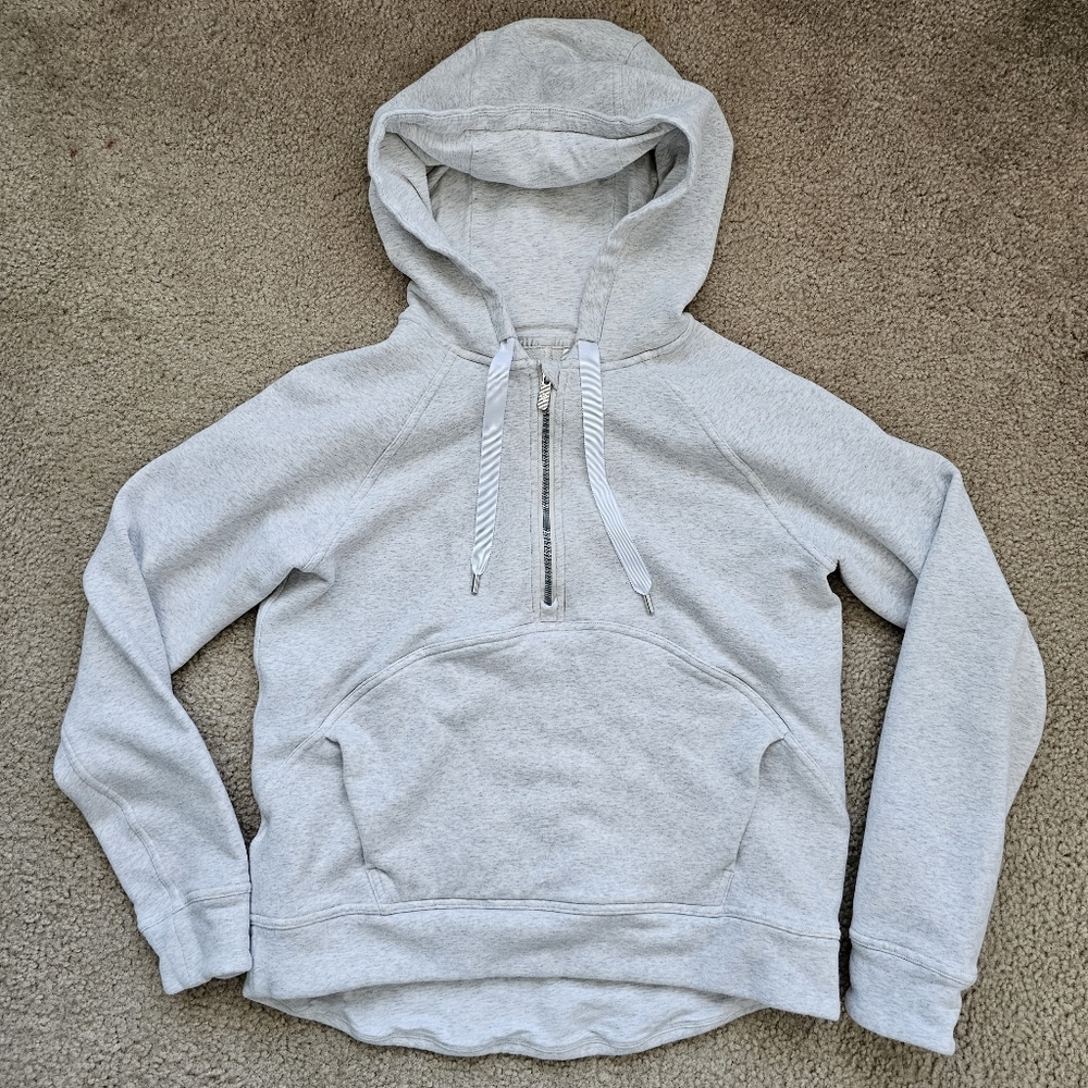 Lululemon Athletica light gray marl hooded pullover sweatshirt fleece medium 10